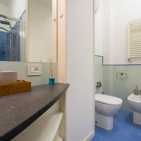 Appartamento Elegante Con Terrazzino Nel Centro Di Napoli Exterior foto