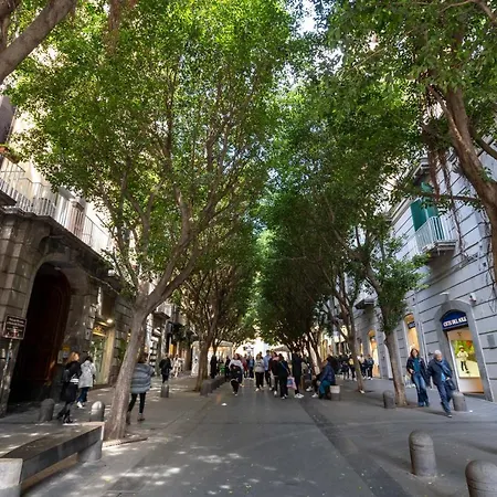 Appartamento Elegante Con Terrazzino Nel Centro Di Napoli Exterior foto